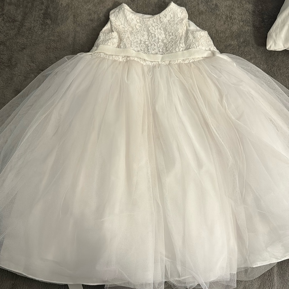 David’s Bridal Flower Girl Dress